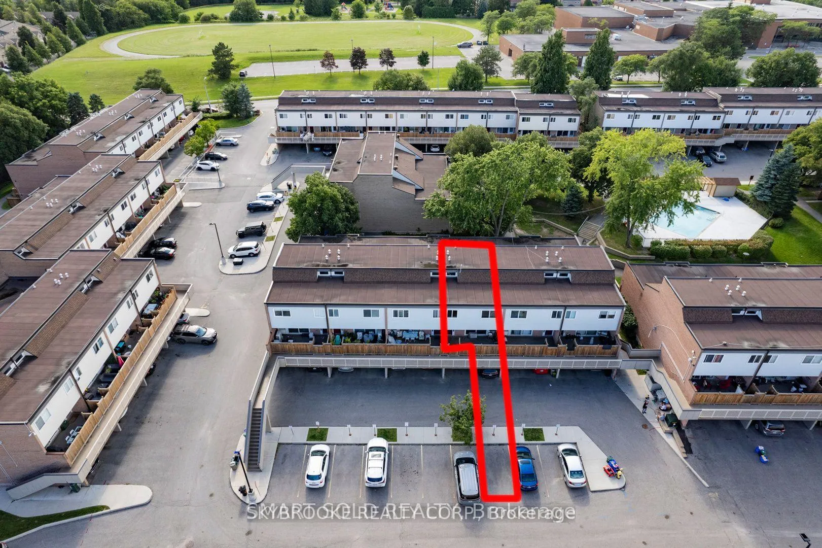 Photo 1 of Unit 118, 244 Milestone Crescent, Aurora, Aurora Village — HOMEH
