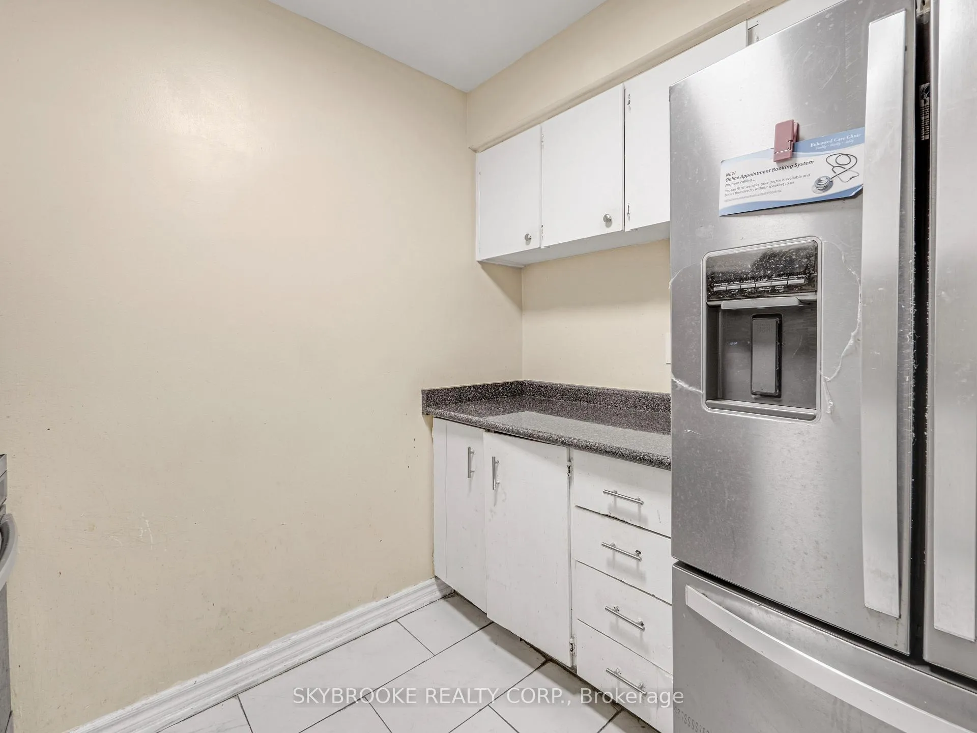Photo 17 of Unit 118, 244 Milestone Crescent, Aurora, Aurora Village — HOMEH