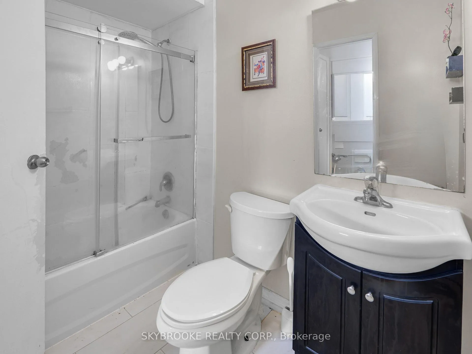 Photo 19 of Unit 118, 244 Milestone Crescent, Aurora, Aurora Village — HOMEH