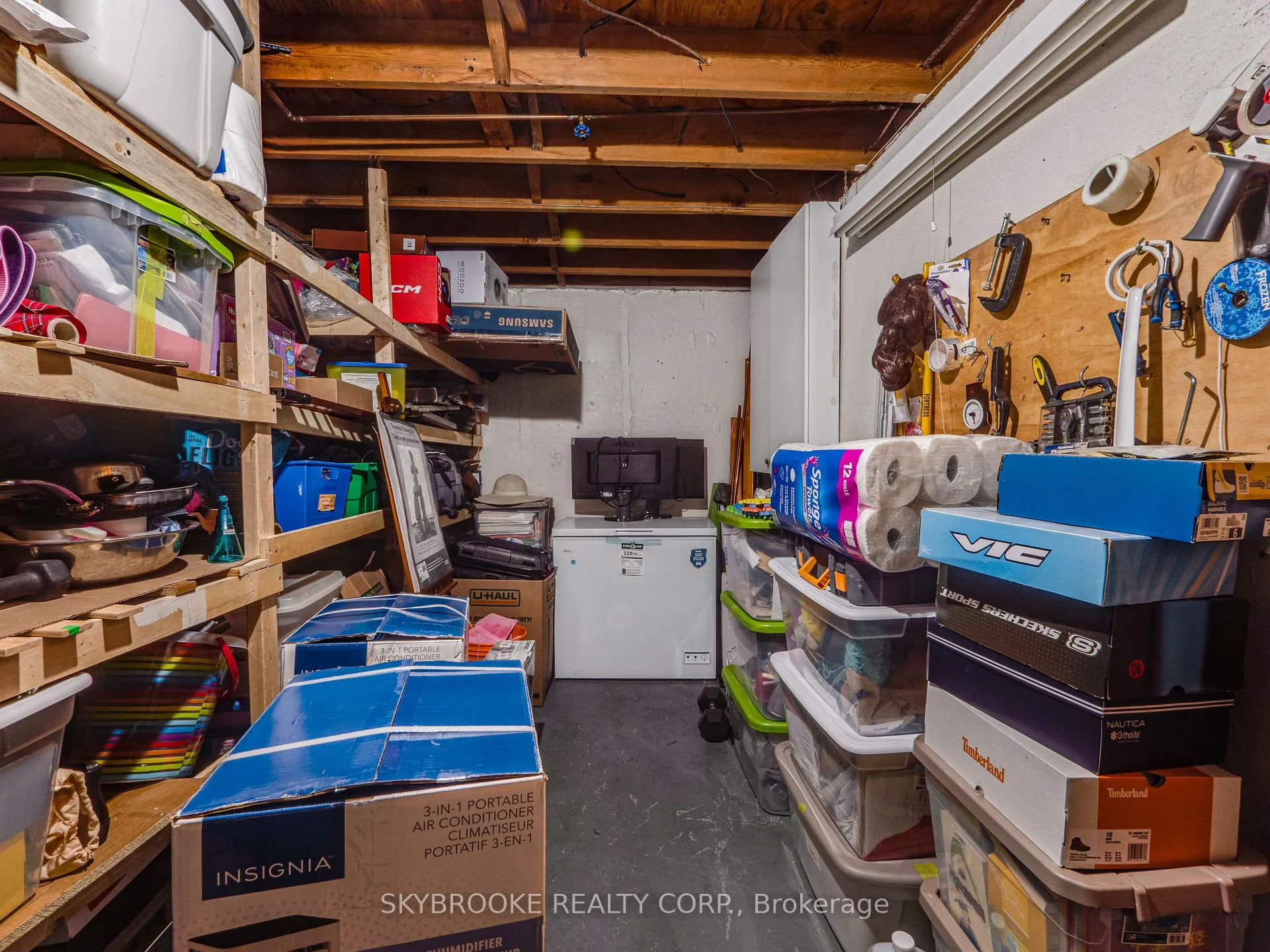 Photo 36 of Unit 118, 244 Milestone Crescent, Aurora, Aurora Village — HOMEH