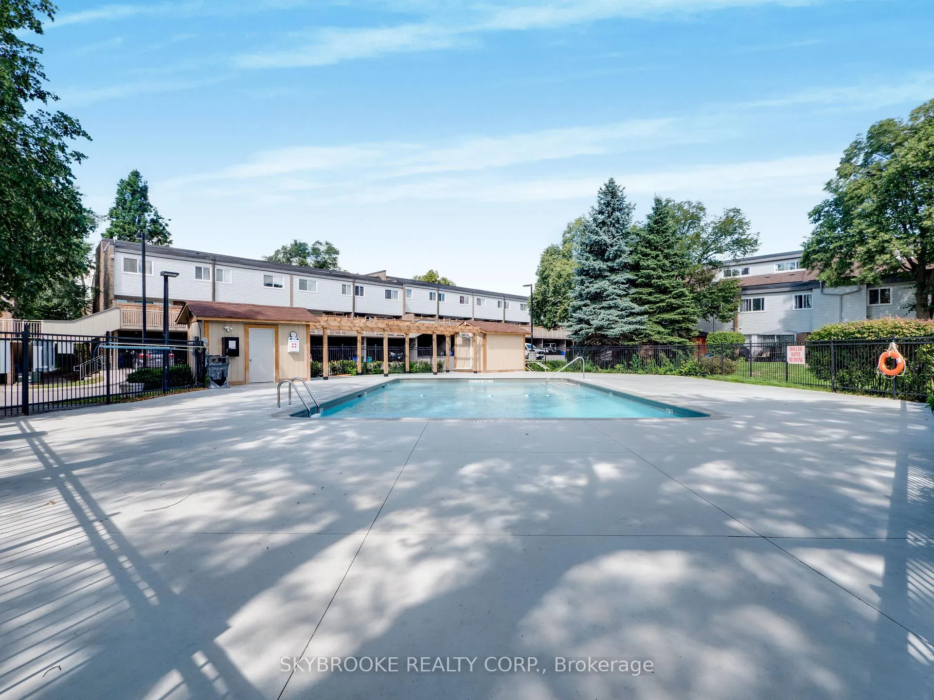 Photo 38 of Unit 118, 244 Milestone Crescent, Aurora, Aurora Village — HOMEH