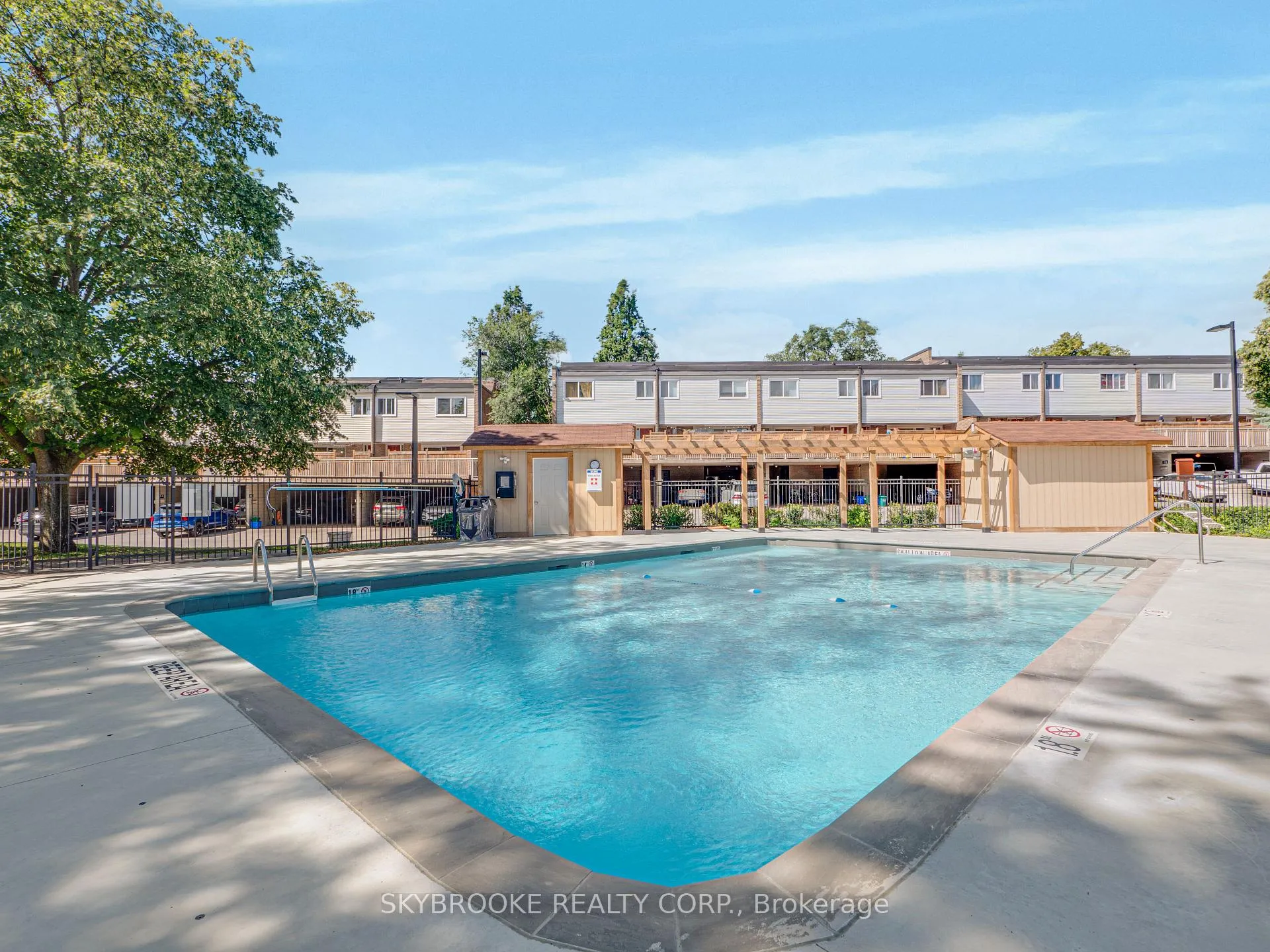 Photo 39 of Unit 118, 244 Milestone Crescent, Aurora, Aurora Village — HOMEH