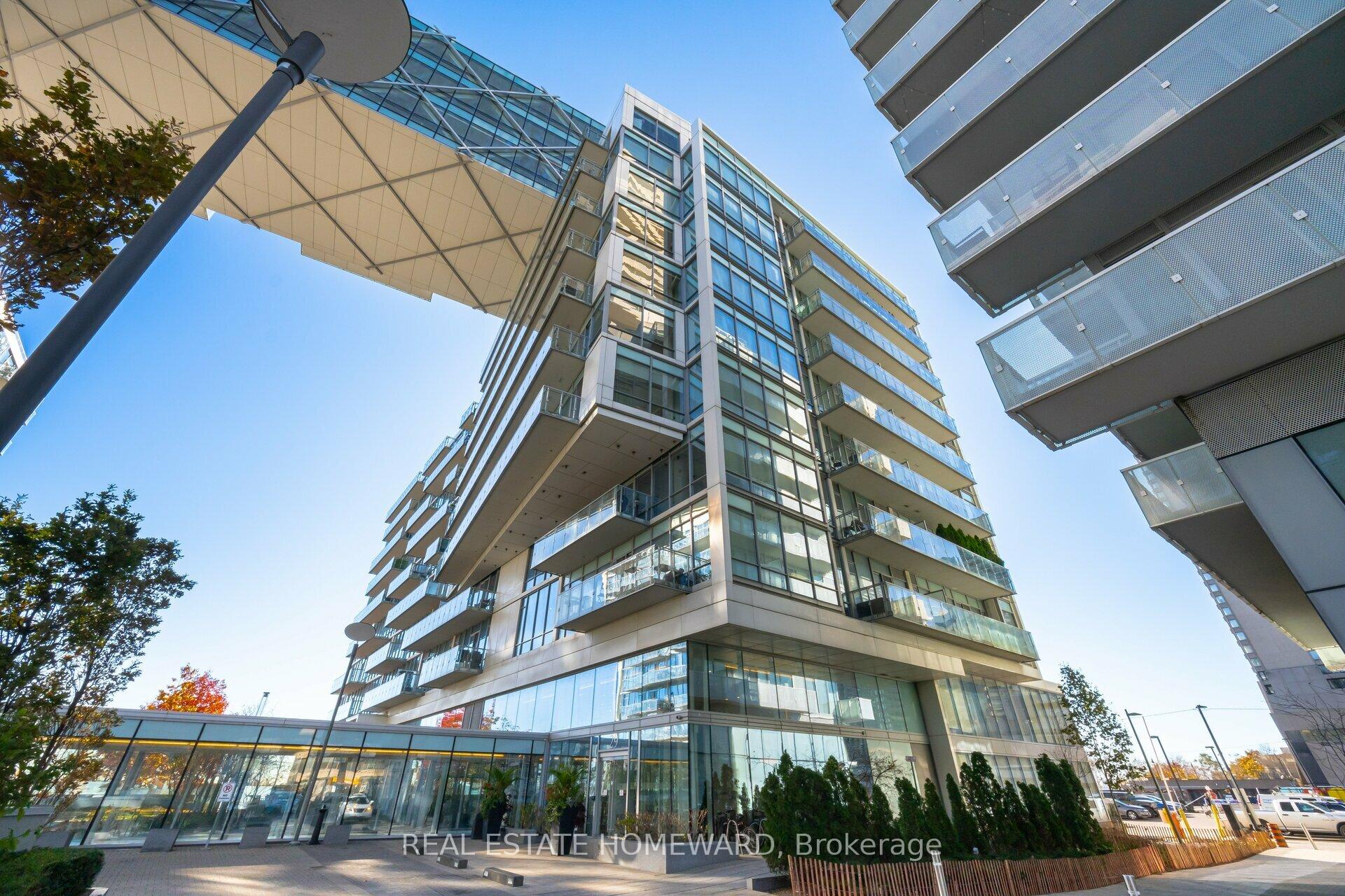Photo 3 of Unit 902, 29 Queens Quay E, Toronto, Waterfront Communities — HOMEH