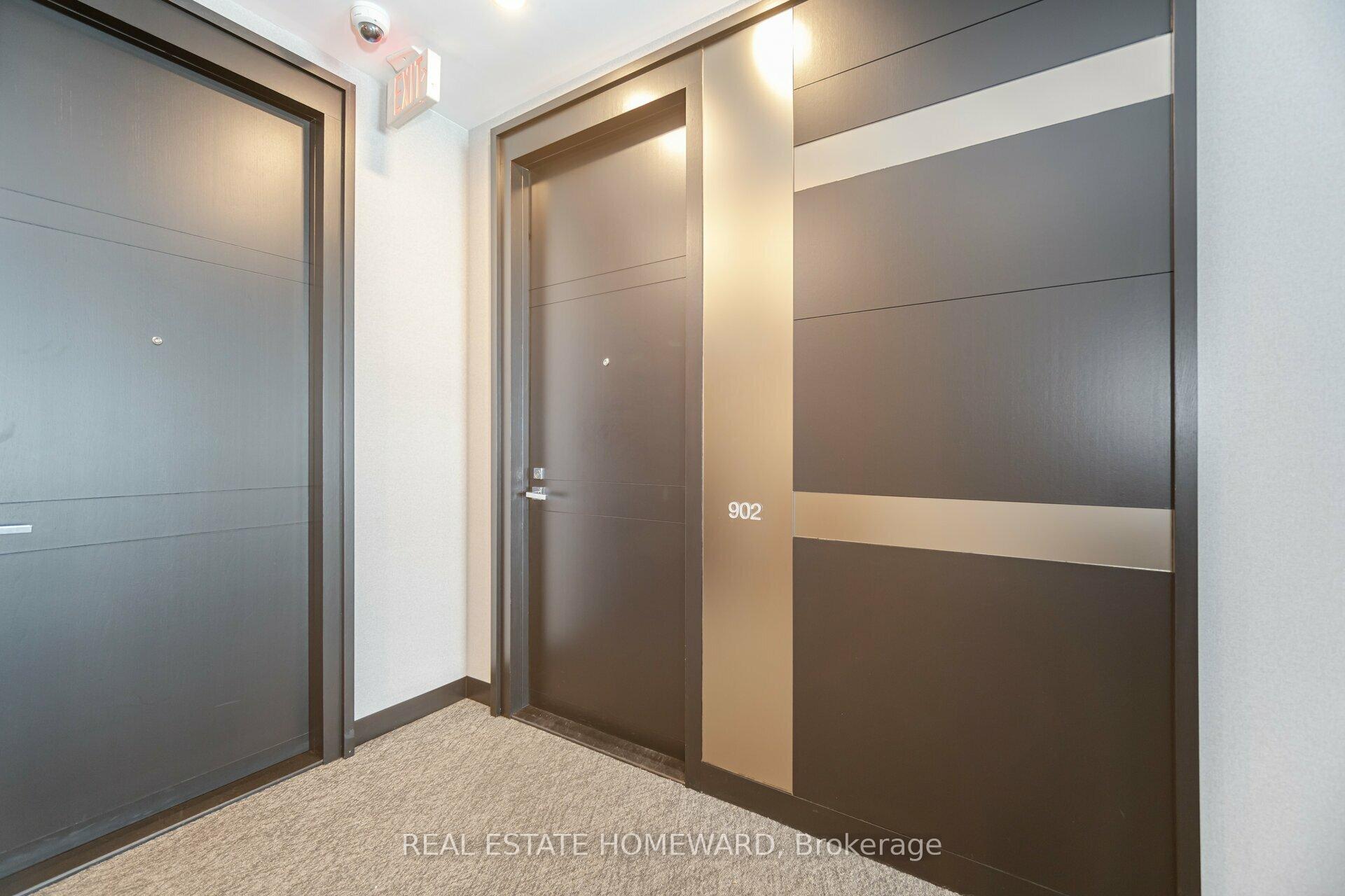 Photo 6 of Unit 902, 29 Queens Quay E, Toronto, Waterfront Communities — HOMEH
