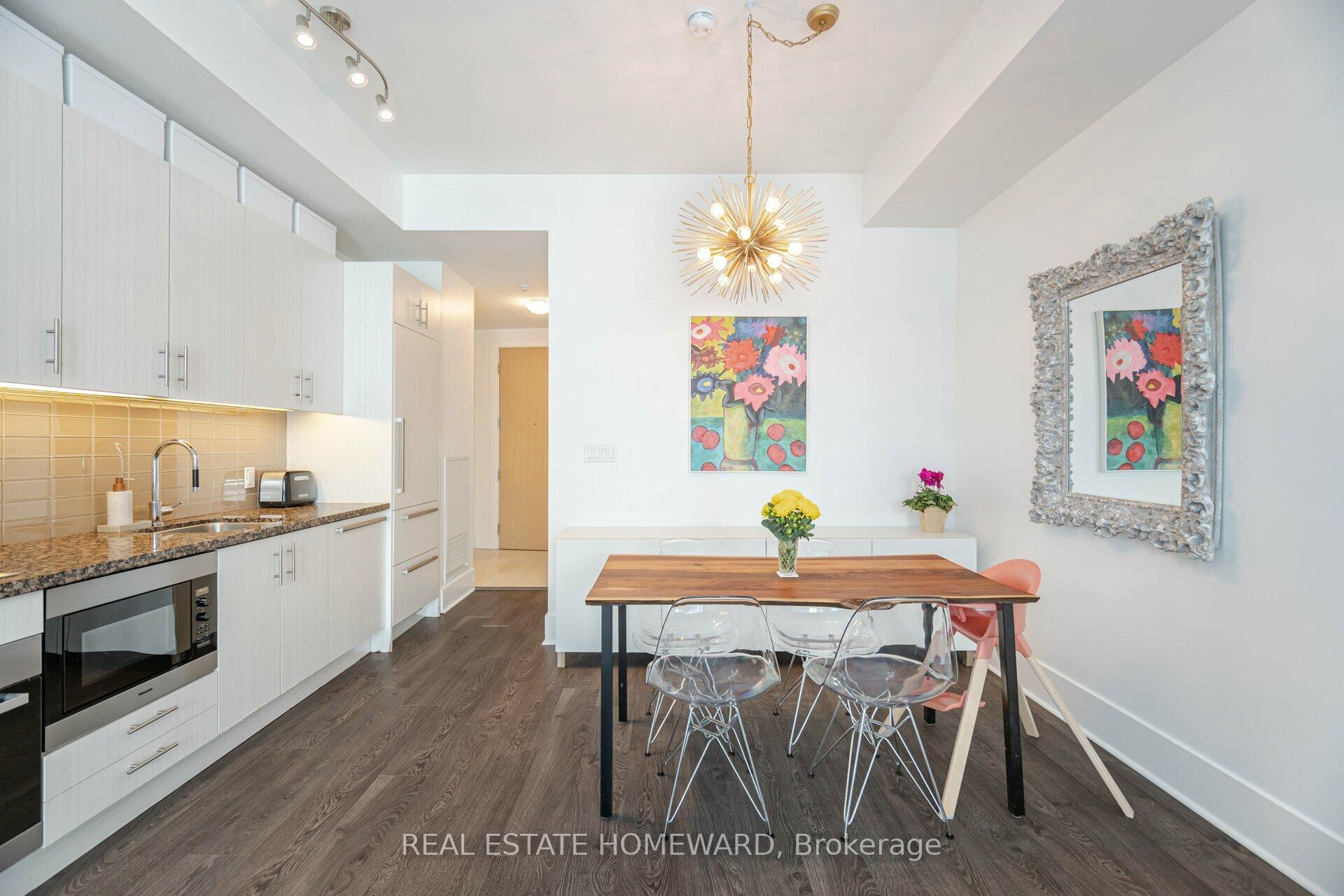 Photo 10 of Unit 902, 29 Queens Quay E, Toronto, Waterfront Communities — HOMEH