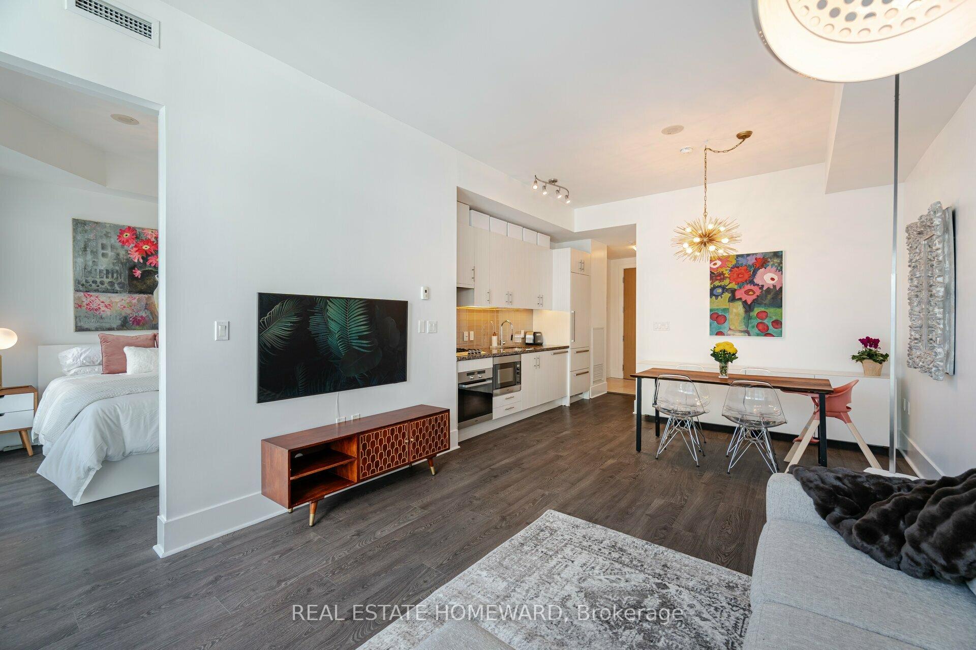 Photo 19 of Unit 902, 29 Queens Quay E, Toronto, Waterfront Communities — HOMEH