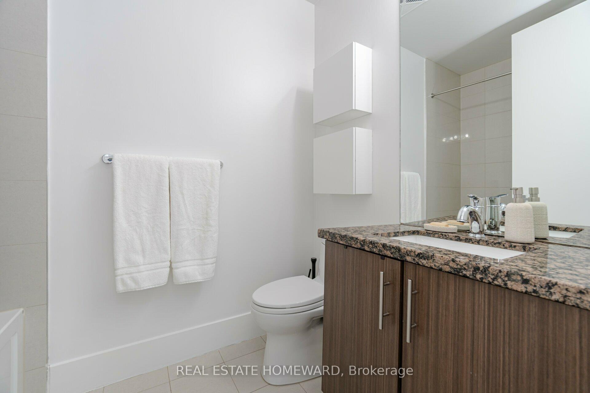 Photo 25 of Unit 902, 29 Queens Quay E, Toronto, Waterfront Communities — HOMEH