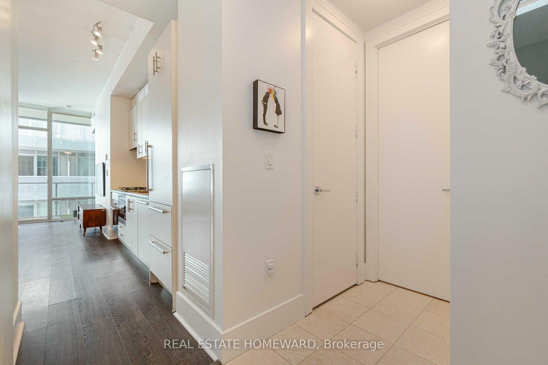 Photo 30 of Unit 902, 29 Queens Quay E, Toronto, Waterfront Communities — HOMEH