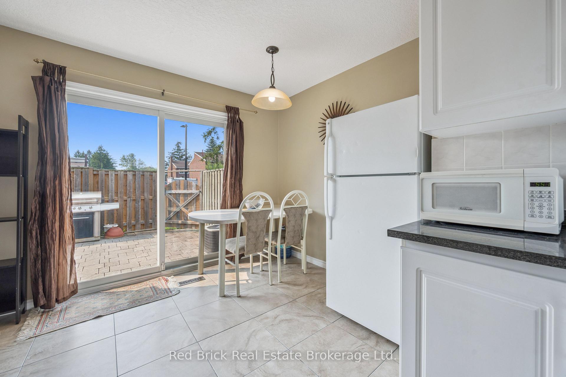 Photo 11 of Unit 16, 121 University Avenue E, Waterloo — HOMEH