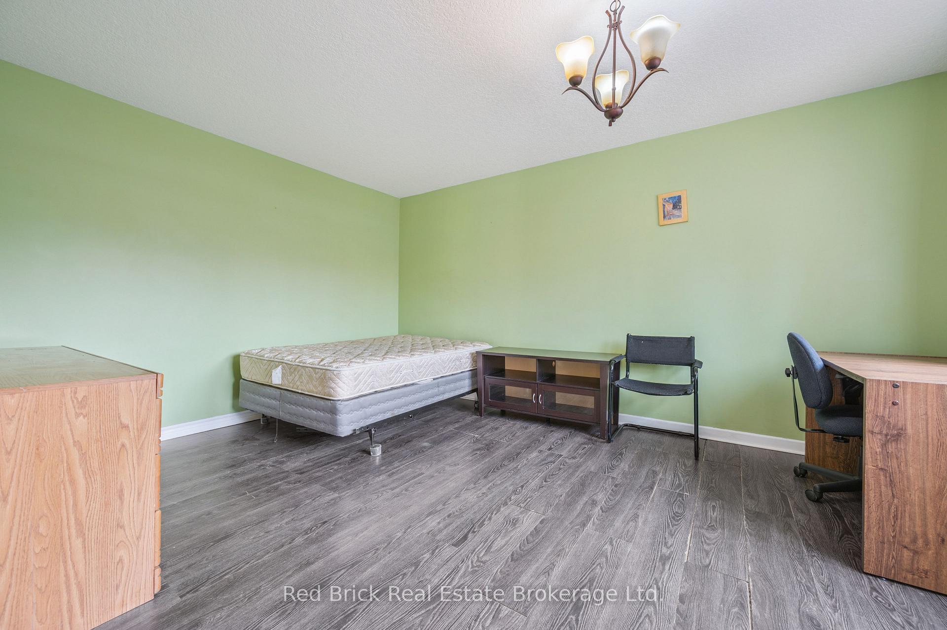 Photo 12 of Unit 16, 121 University Avenue E, Waterloo — HOMEH