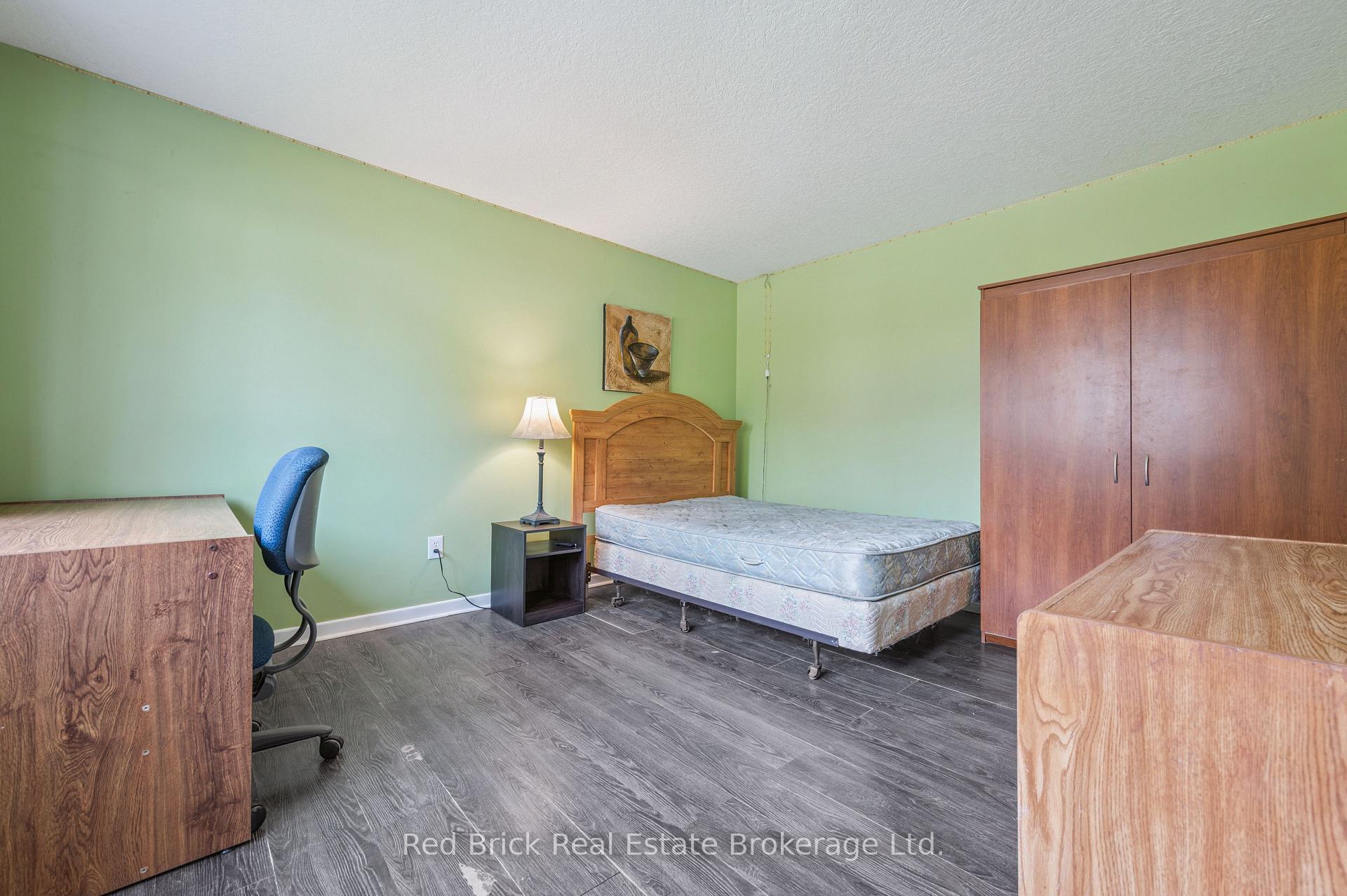 Photo 15 of Unit 16, 121 University Avenue E, Waterloo — HOMEH