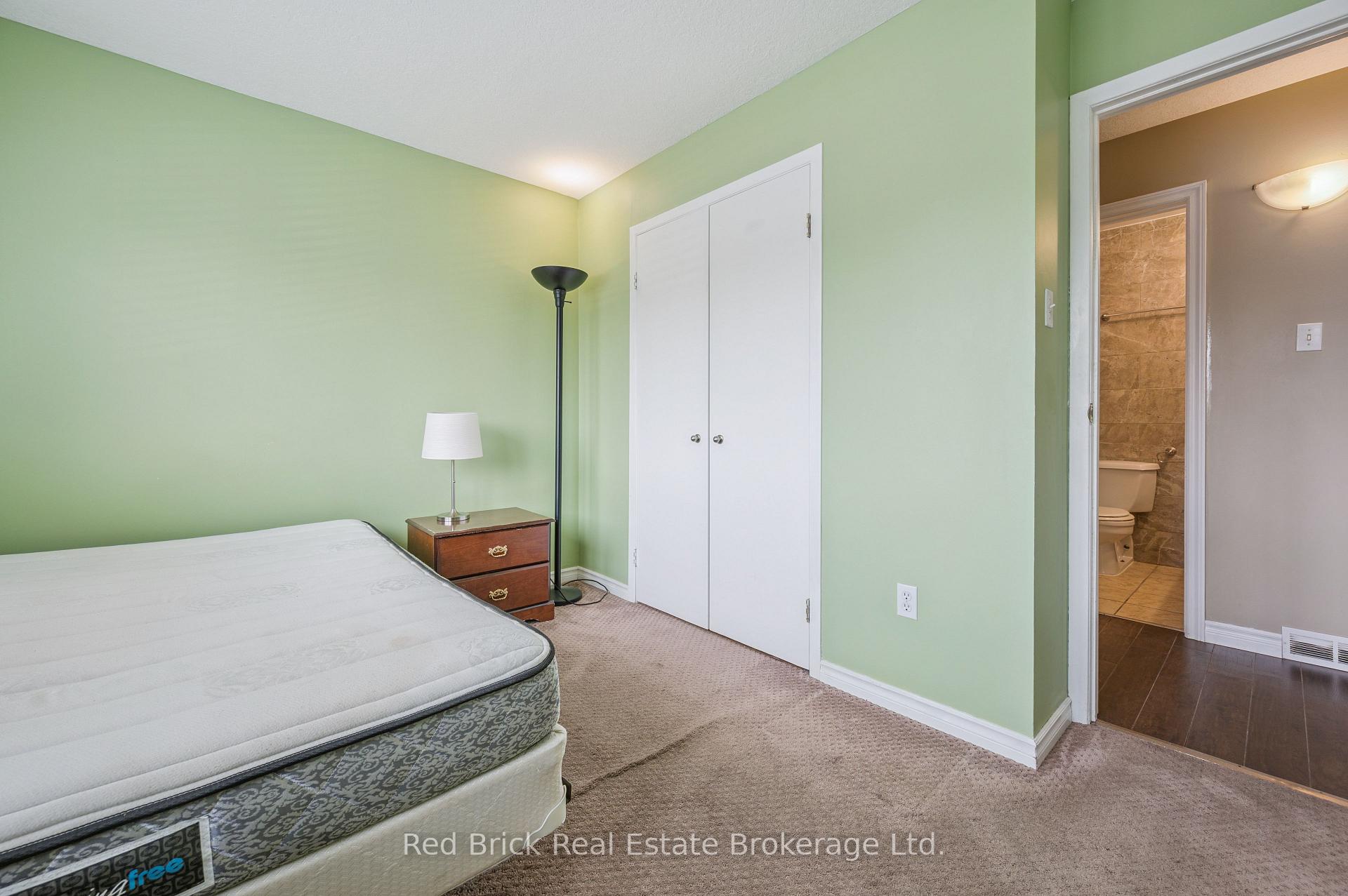 Photo 19 of Unit 16, 121 University Avenue E, Waterloo — HOMEH