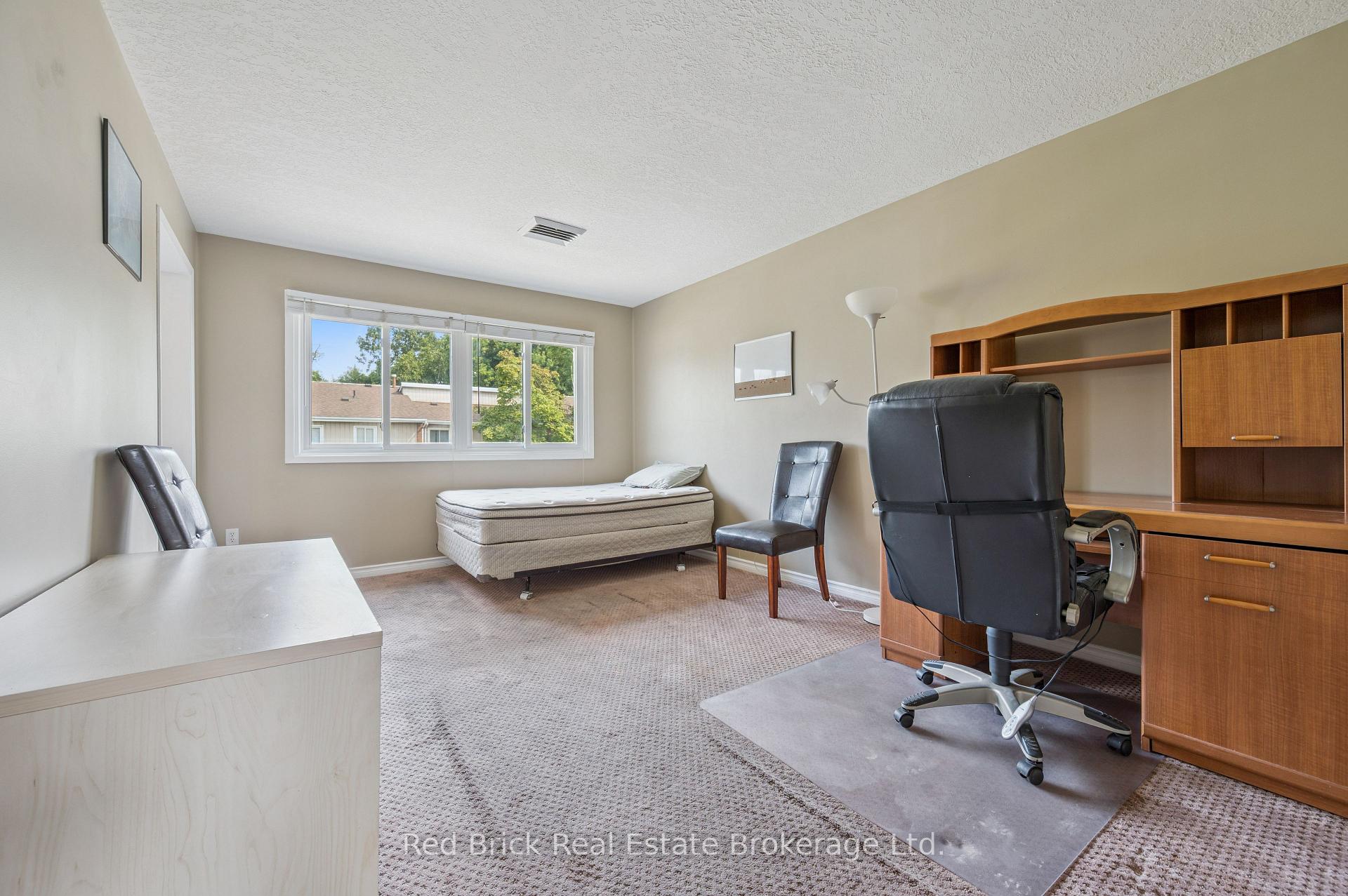 Photo 23 of Unit 16, 121 University Avenue E, Waterloo — HOMEH