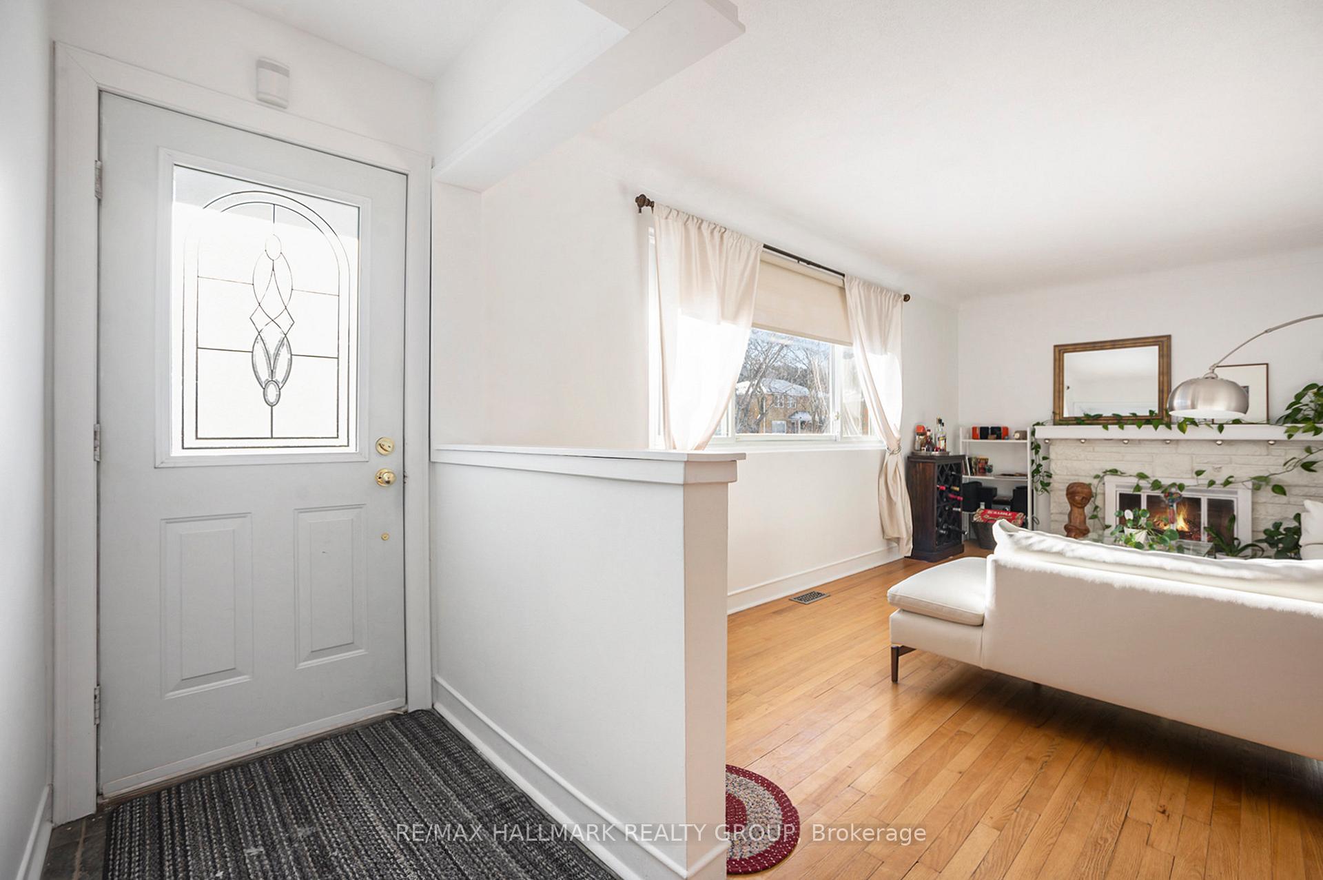 Photo 3 of 1467 Lepage Avenue, Ottawa, Carlington — HOMEH
