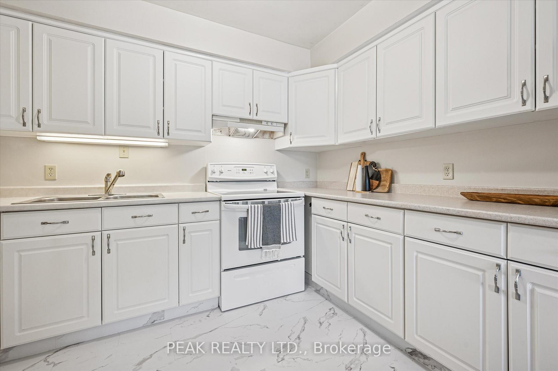 Photo 10 of Unit 36, 20 Paulander Drive, Kitchener — HOMEH