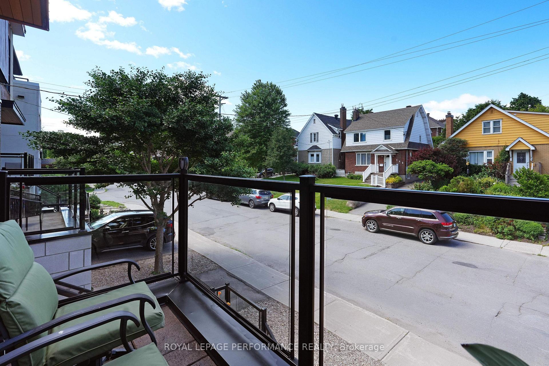 Photo 5 of Unit A, 239 Fairmont Avenue, Ottawa, Civic Hospital — HOMEH