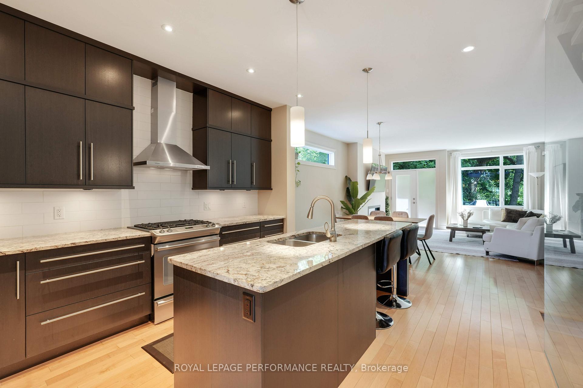 Photo 6 of Unit A, 239 Fairmont Avenue, Ottawa, Civic Hospital — HOMEH