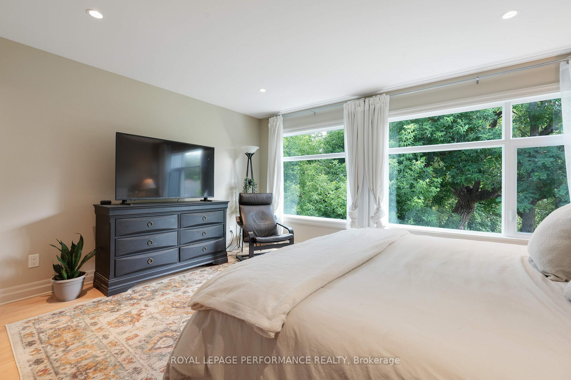 Photo 21 of Unit A, 239 Fairmont Avenue, Ottawa, Civic Hospital — HOMEH