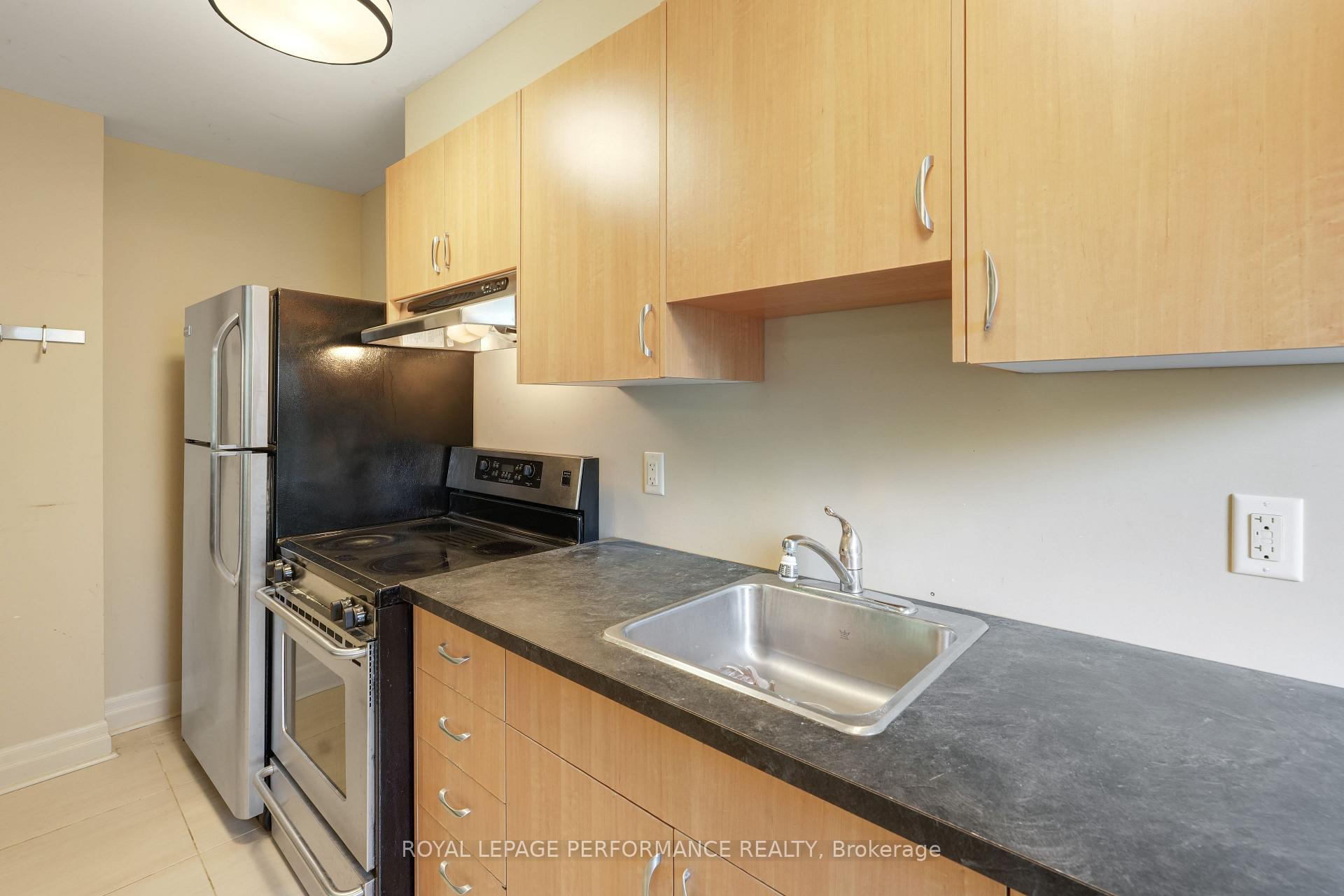 Photo 25 of Unit A, 239 Fairmont Avenue, Ottawa, Civic Hospital — HOMEH