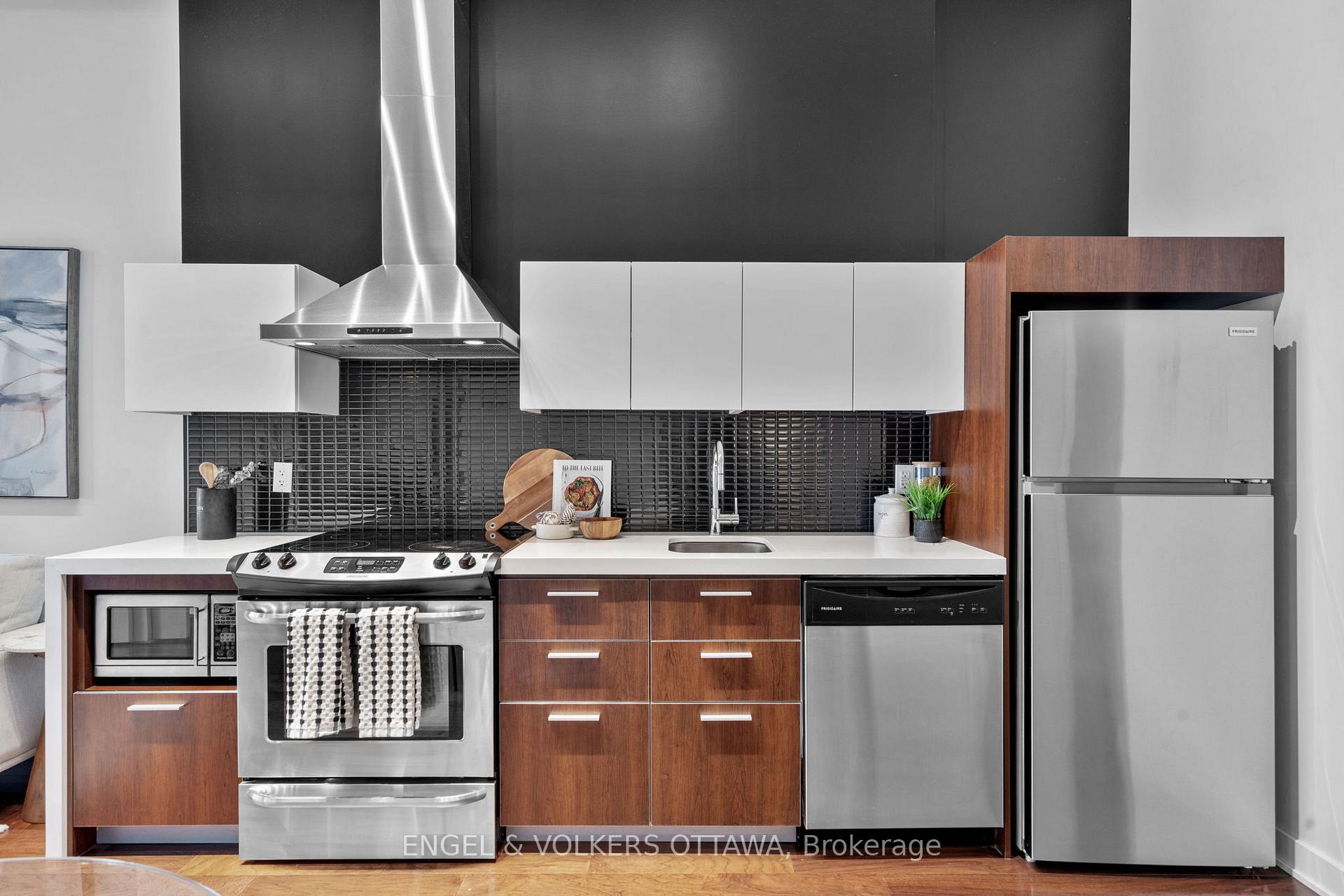 Photo 7 of Unit 106, 340 Mcleod Street, Ottawa, Ottawa Centre — HOMEH
