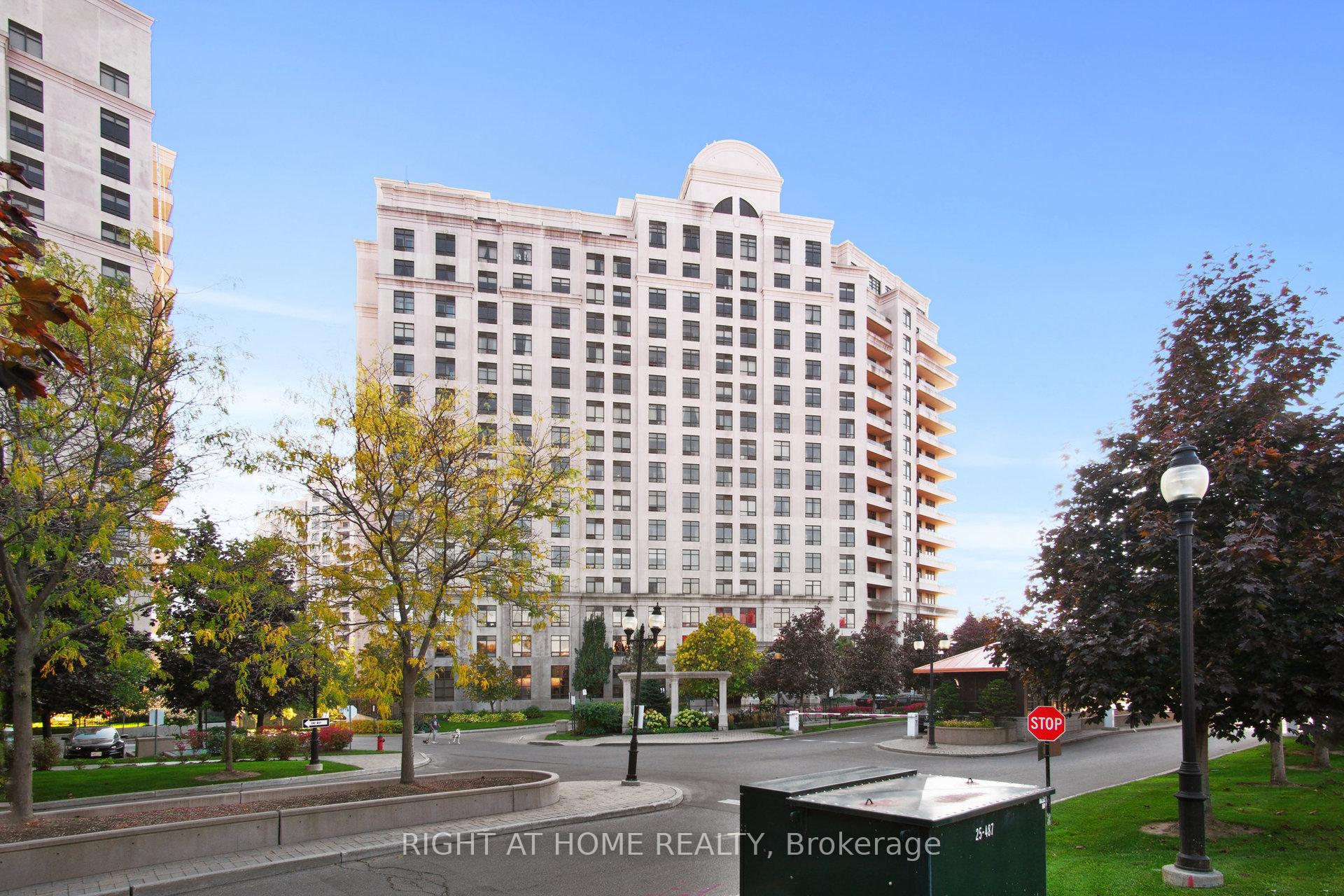 Photo 3 of Unit 1009, 9235 Jane Street, Vaughan, Maple — HOMEH