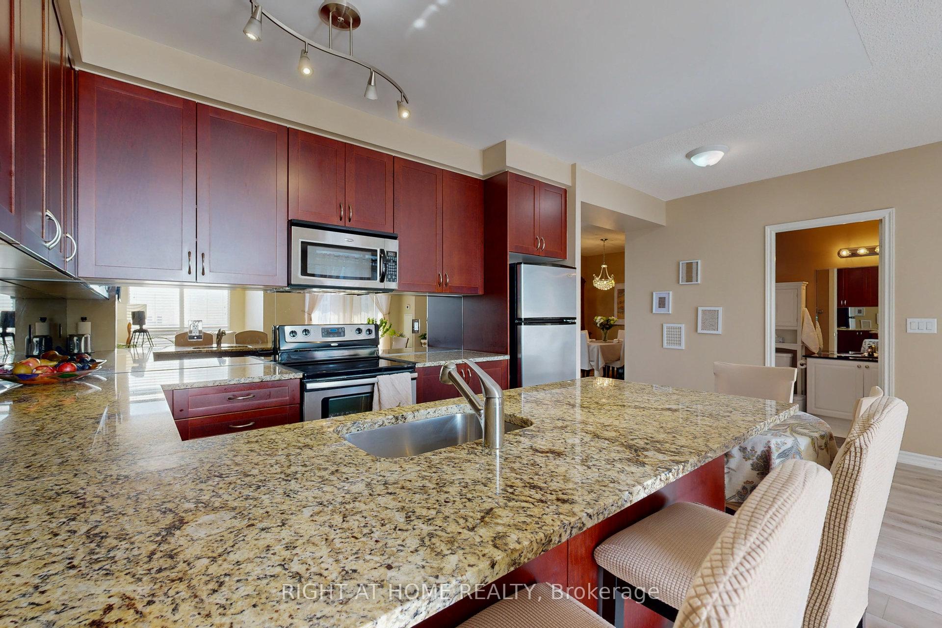 Photo 10 of Unit 1009, 9235 Jane Street, Vaughan, Maple — HOMEH