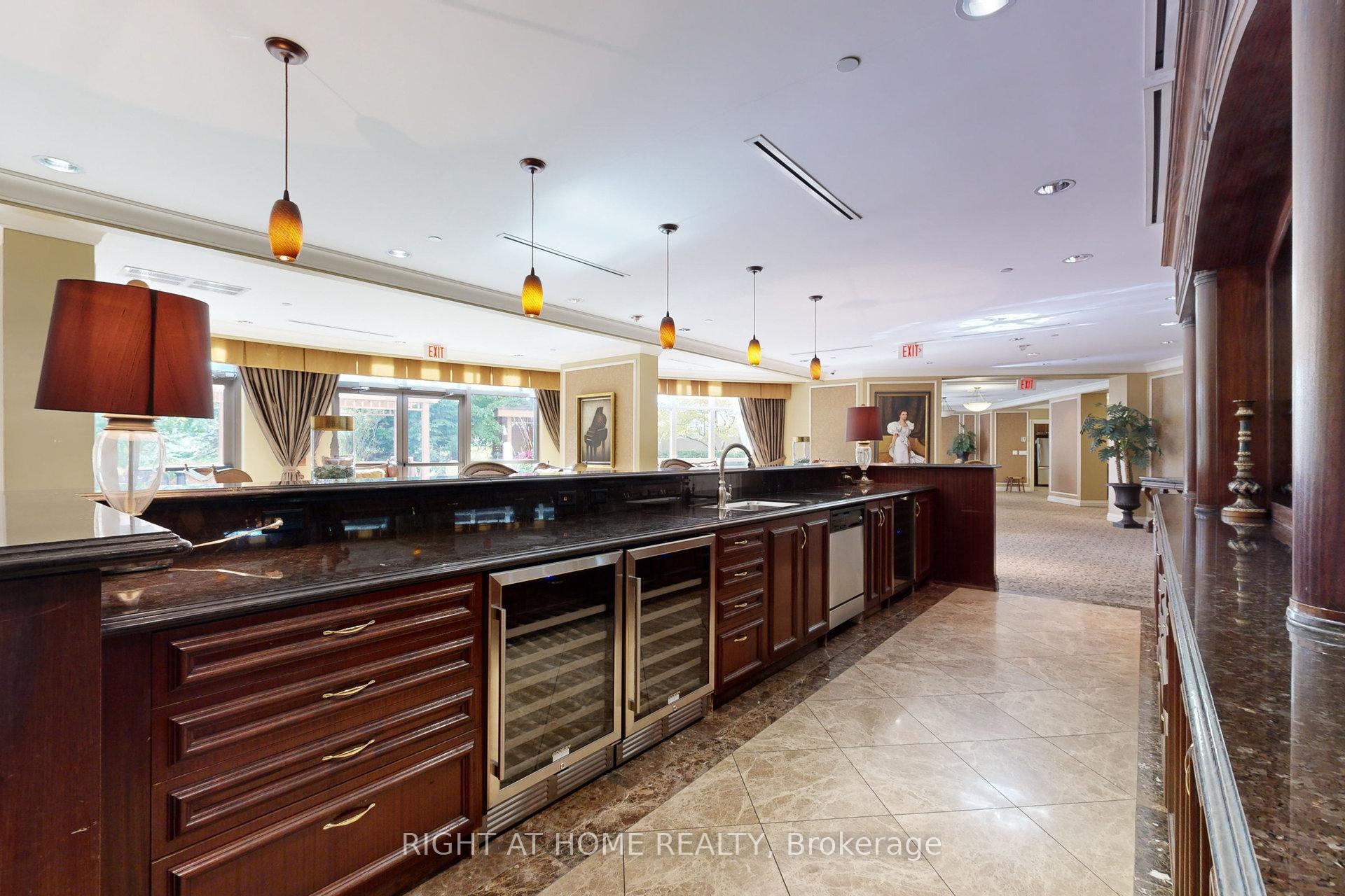 Photo 28 of Unit 1009, 9235 Jane Street, Vaughan, Maple — HOMEH