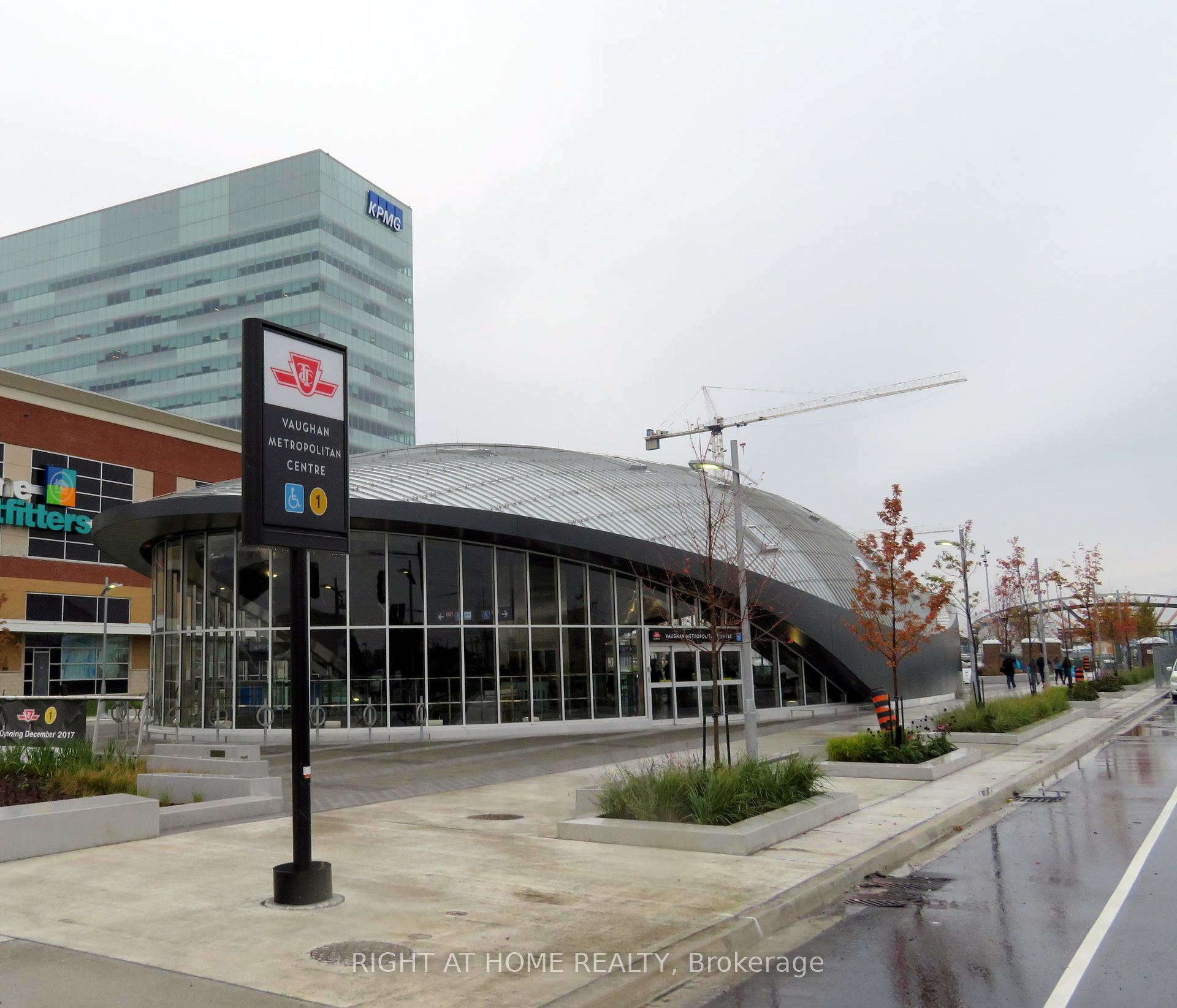 Photo 40 of Unit 1009, 9235 Jane Street, Vaughan, Maple — HOMEH
