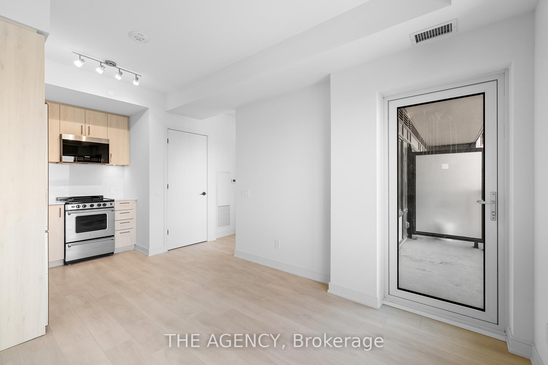 Photo 4 of Unit 1009, 8010 Derry Road, Milton, Coates — HOMEH