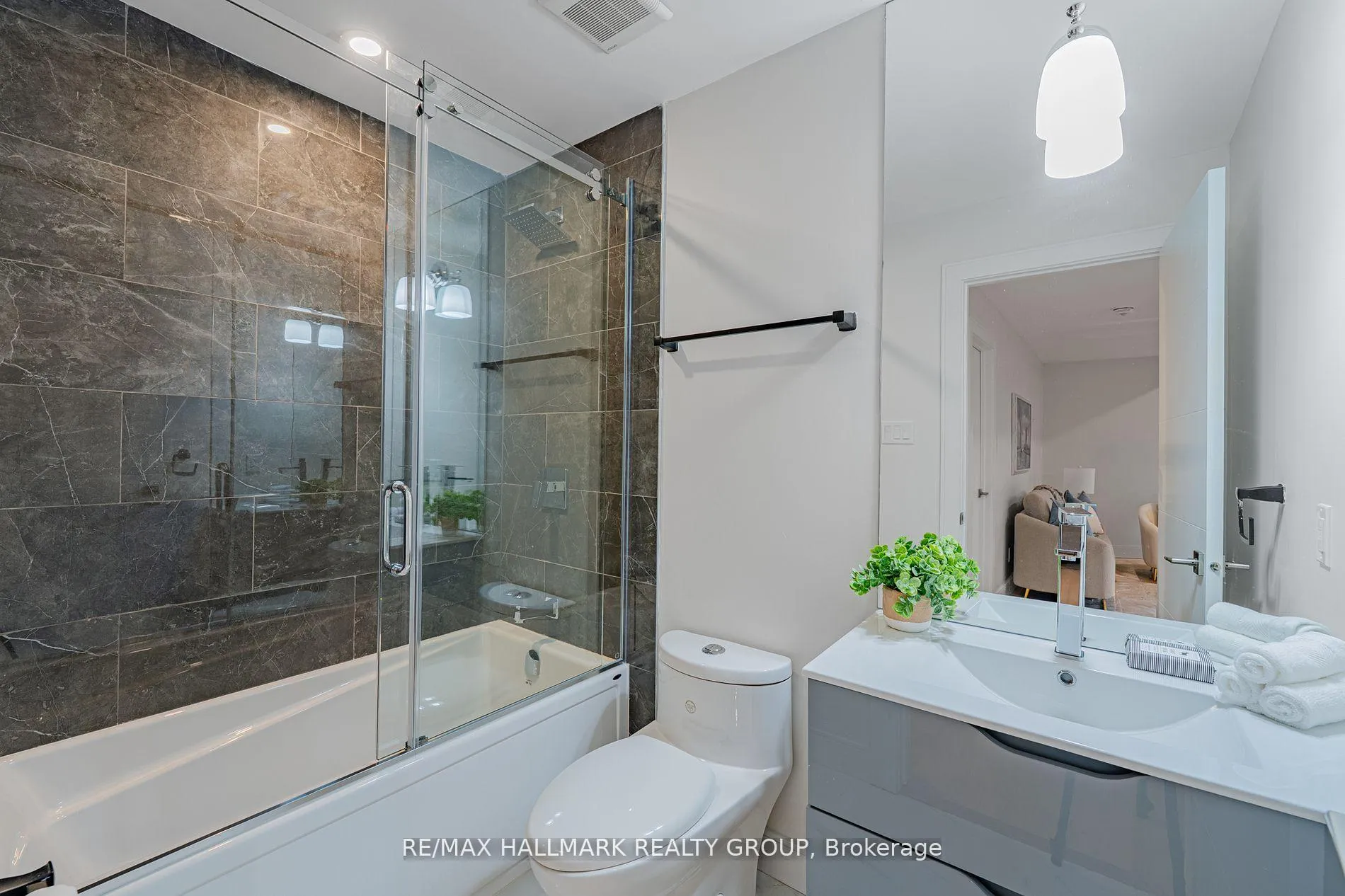 Photo 45 of 14 Thornton Avenue, Ottawa, Glebe — HOMEH