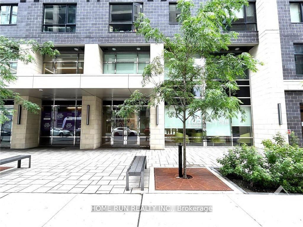 Front of Unit 1911, 105 Champagne Avenue
