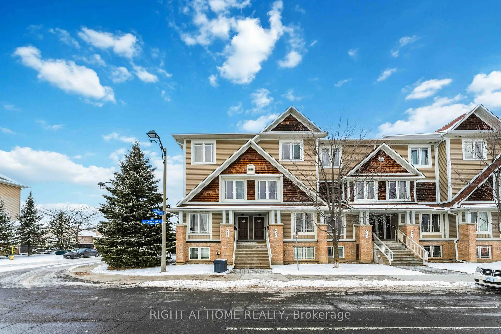Photo 1 of Unit B, 455 Chapman Mills Drive, Ottawa, Barrhaven - Strandherd — HOMEH