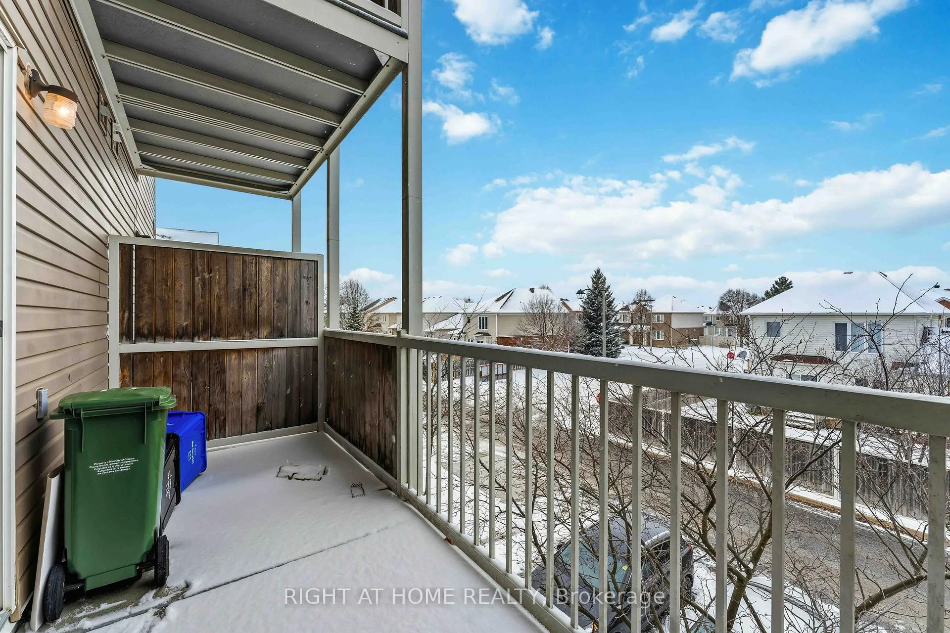 Photo 9 of Unit B, 455 Chapman Mills Drive, Ottawa, Barrhaven - Strandherd — HOMEH