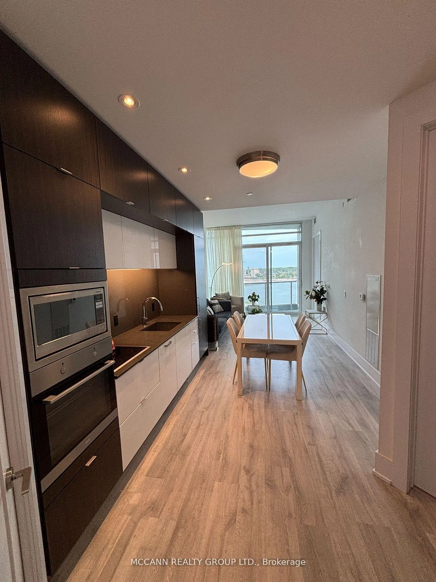 Photo 7 of Unit PH07, 1 Edgewater Drive, Toronto, Waterfront Communities — HOMEH