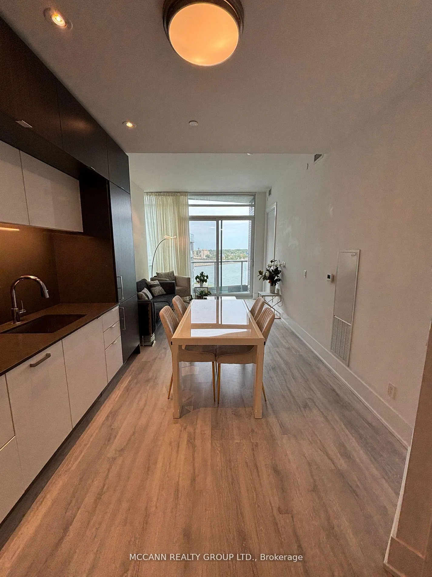Photo 15 of Unit PH07, 1 Edgewater Drive, Toronto, Waterfront Communities — HOMEH