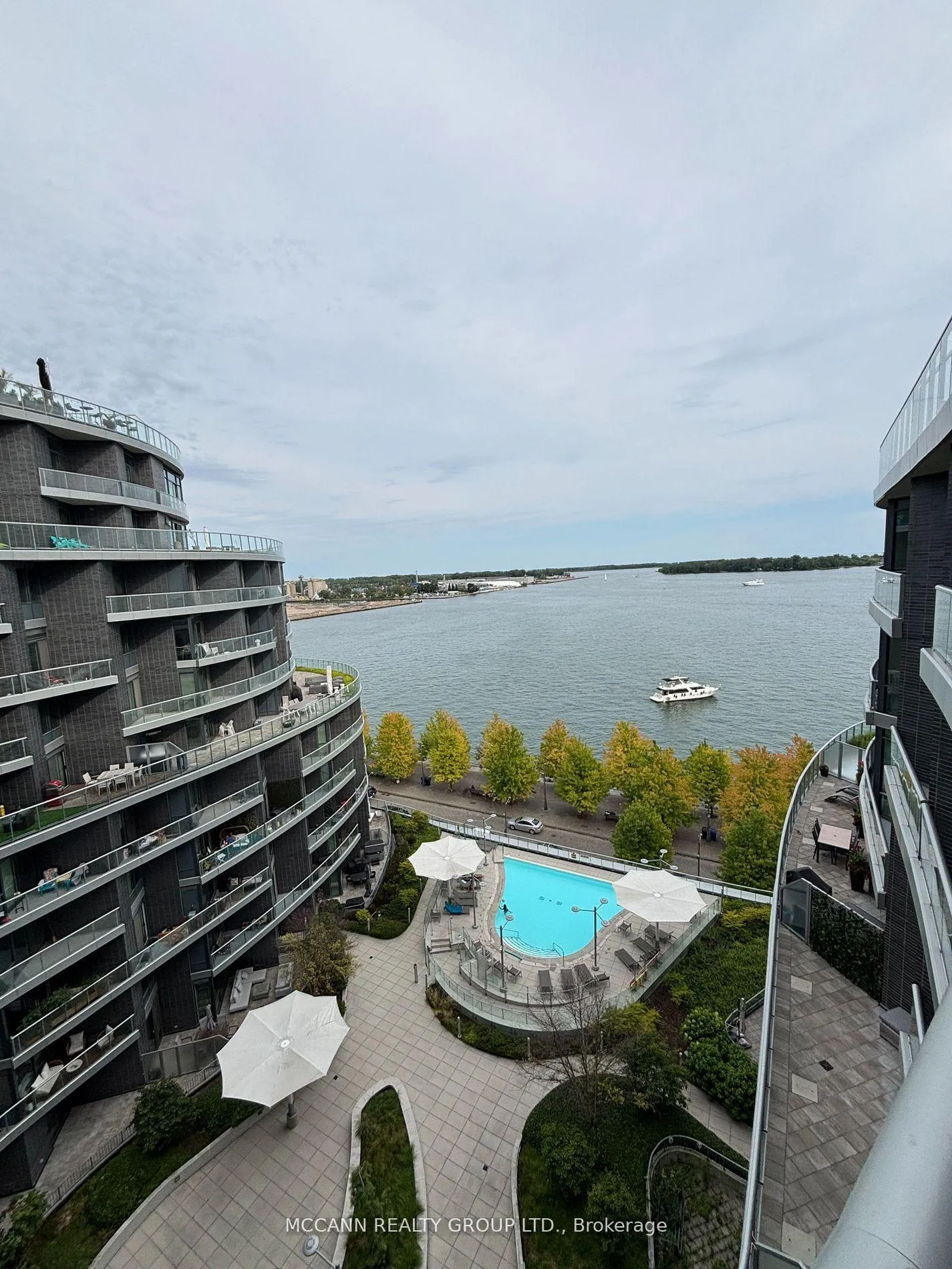 Photo 20 of Unit PH07, 1 Edgewater Drive, Toronto, Waterfront Communities — HOMEH