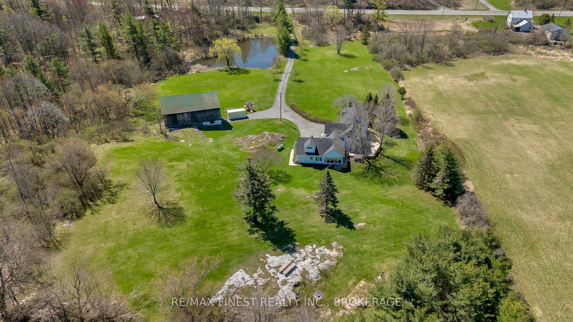 Photo 35 of 5002 Highway 2, Gananoque — HOMEH