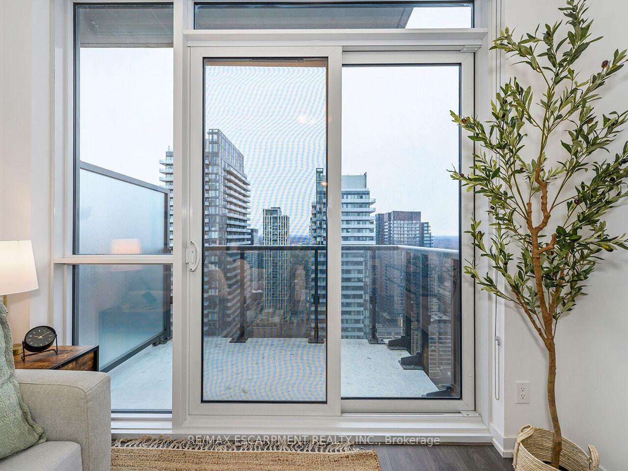 Photo 23 of Unit PH 104, 125 Redpath Avenue, Toronto, Mount Pleasant West — HOMEH