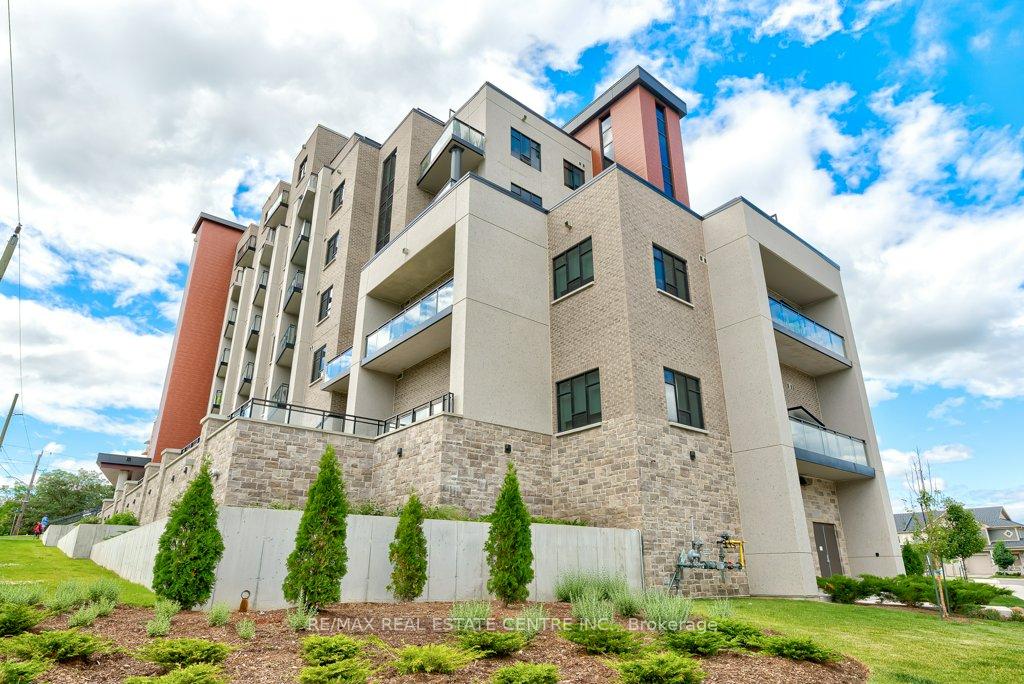 Photo 3 of Unit 407, 30 Hamilton Street S, Hamilton, Waterdown — HOMEH