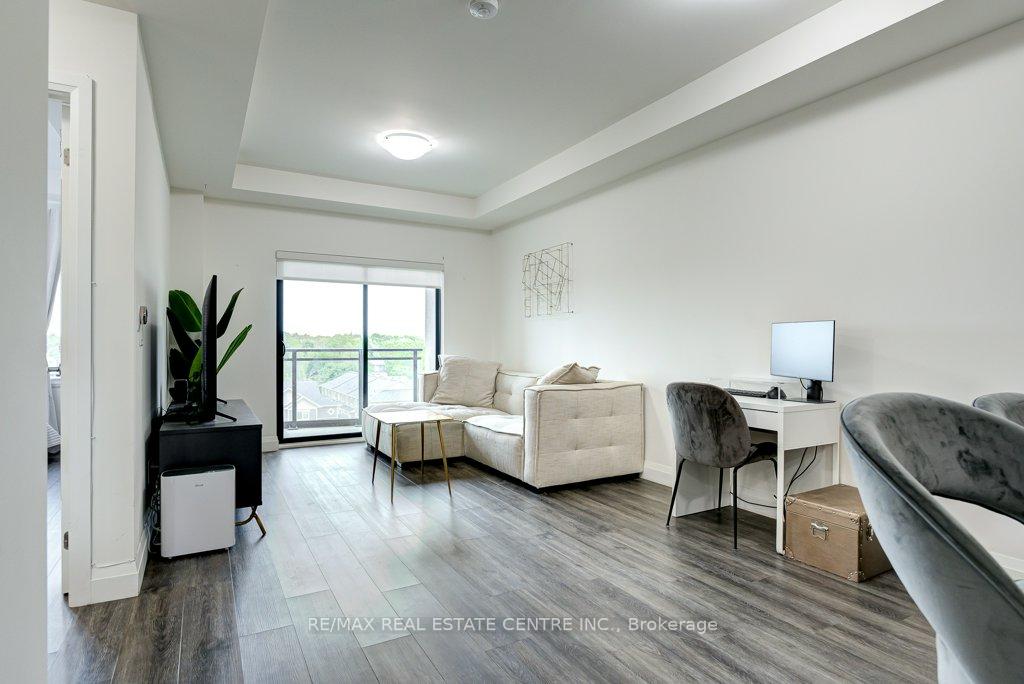 Photo 16 of Unit 407, 30 Hamilton Street S, Hamilton, Waterdown — HOMEH