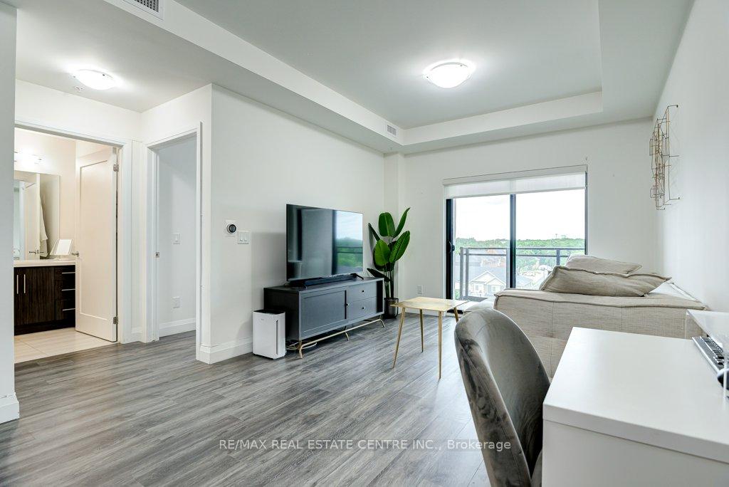 Photo 17 of Unit 407, 30 Hamilton Street S, Hamilton, Waterdown — HOMEH
