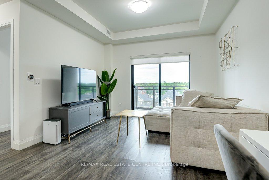 Photo 19 of Unit 407, 30 Hamilton Street S, Hamilton, Waterdown — HOMEH
