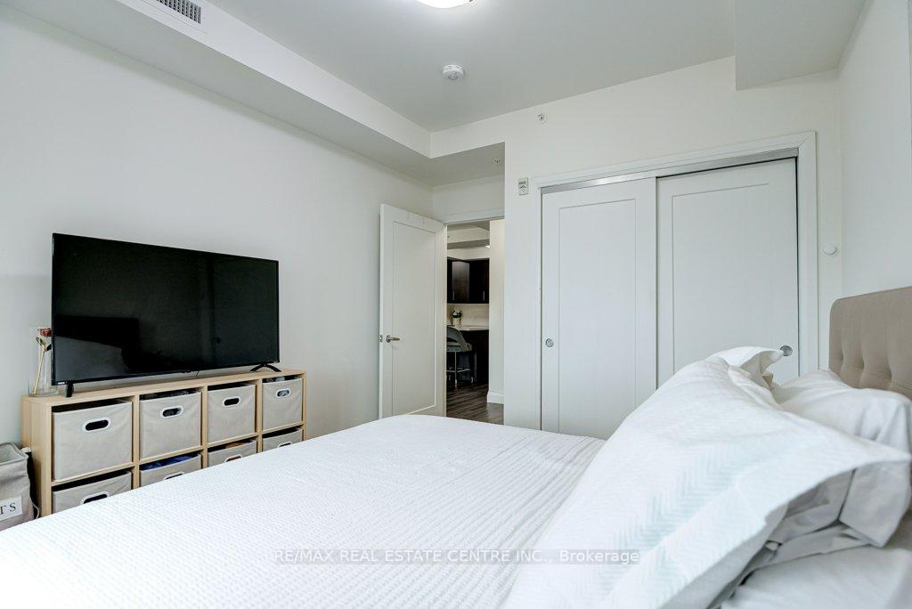 Photo 21 of Unit 407, 30 Hamilton Street S, Hamilton, Waterdown — HOMEH