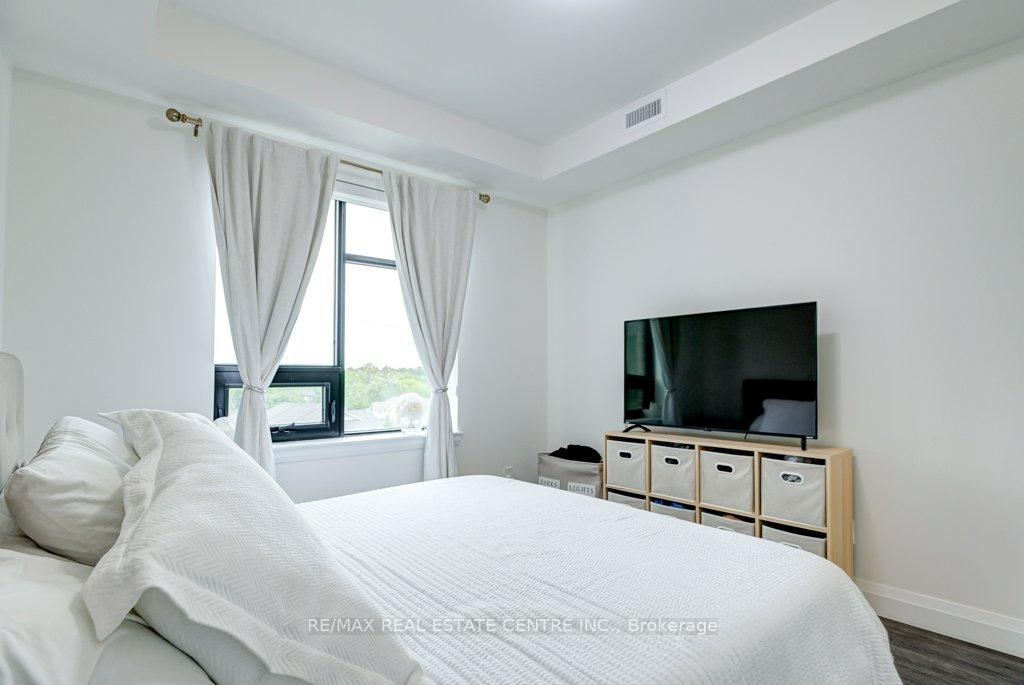 Photo 22 of Unit 407, 30 Hamilton Street S, Hamilton, Waterdown — HOMEH