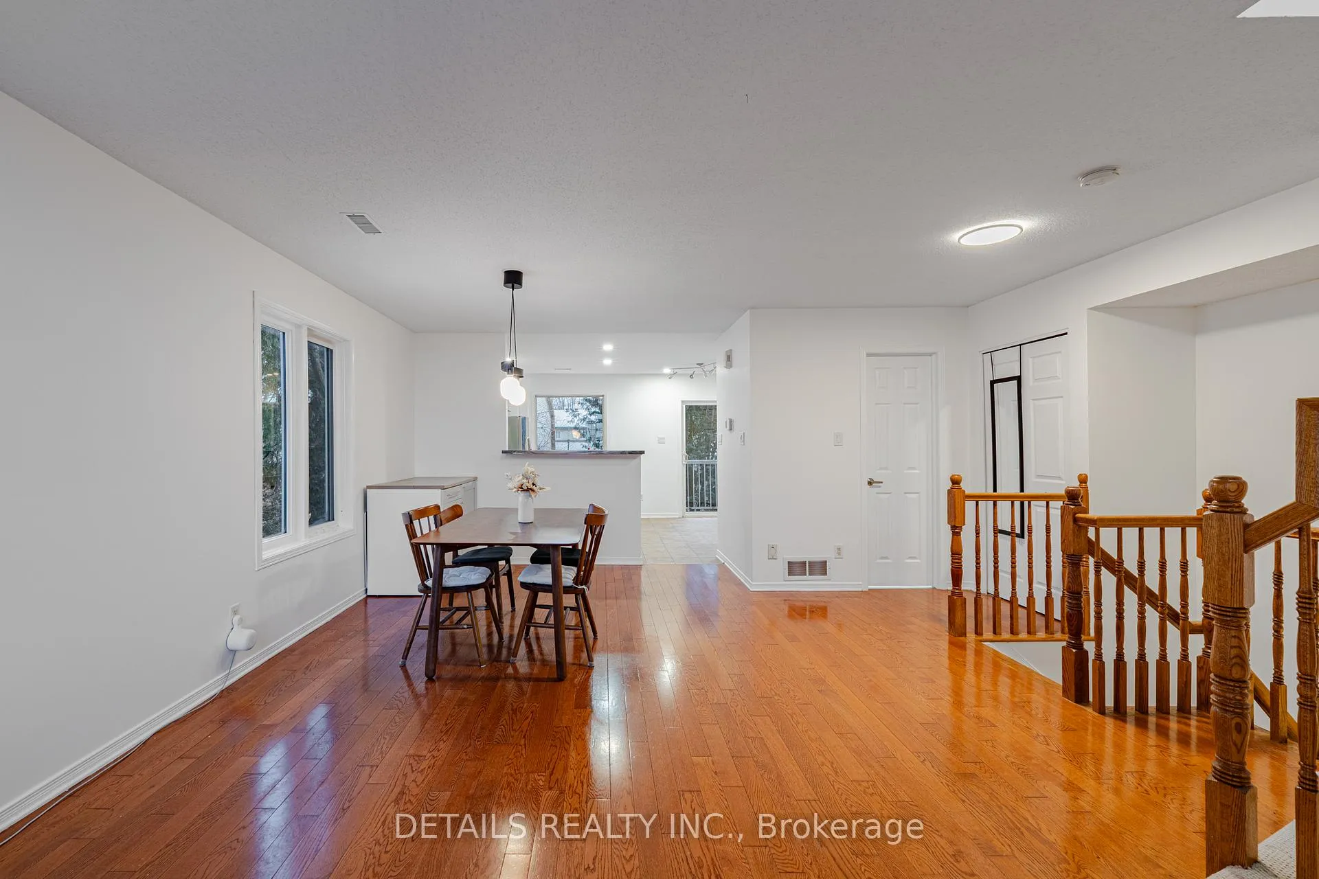 Photo 13 of 376 Wiffen Private, Ottawa, Westcliffe Estates — HOMEH