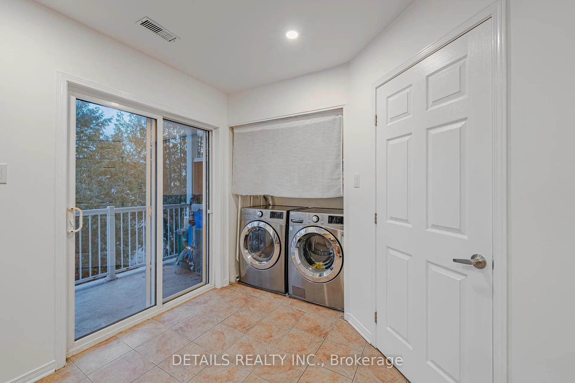 Photo 23 of 376 Wiffen Private, Ottawa, Westcliffe Estates — HOMEH