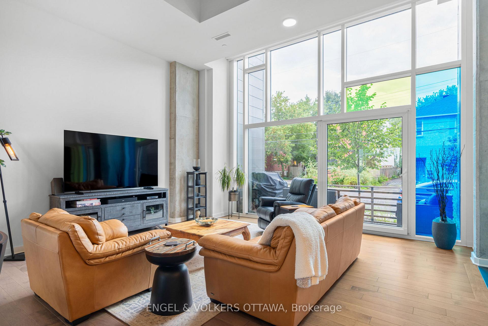 Photo 5 of Unit 103, 135 Barrette Street, Ottawa, Vanier — HOMEH