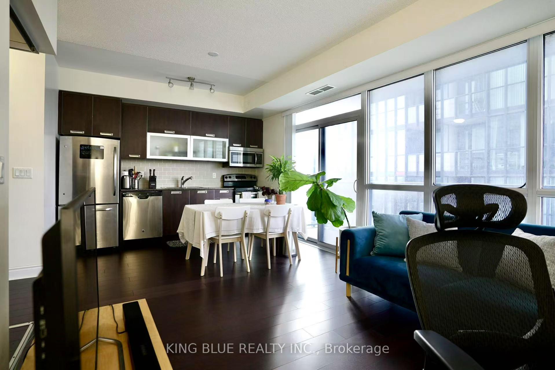 Photo 3 of Unit 3303, 28 Ted Rogers Way, Toronto, Church-Yonge Corridor — HOMEH