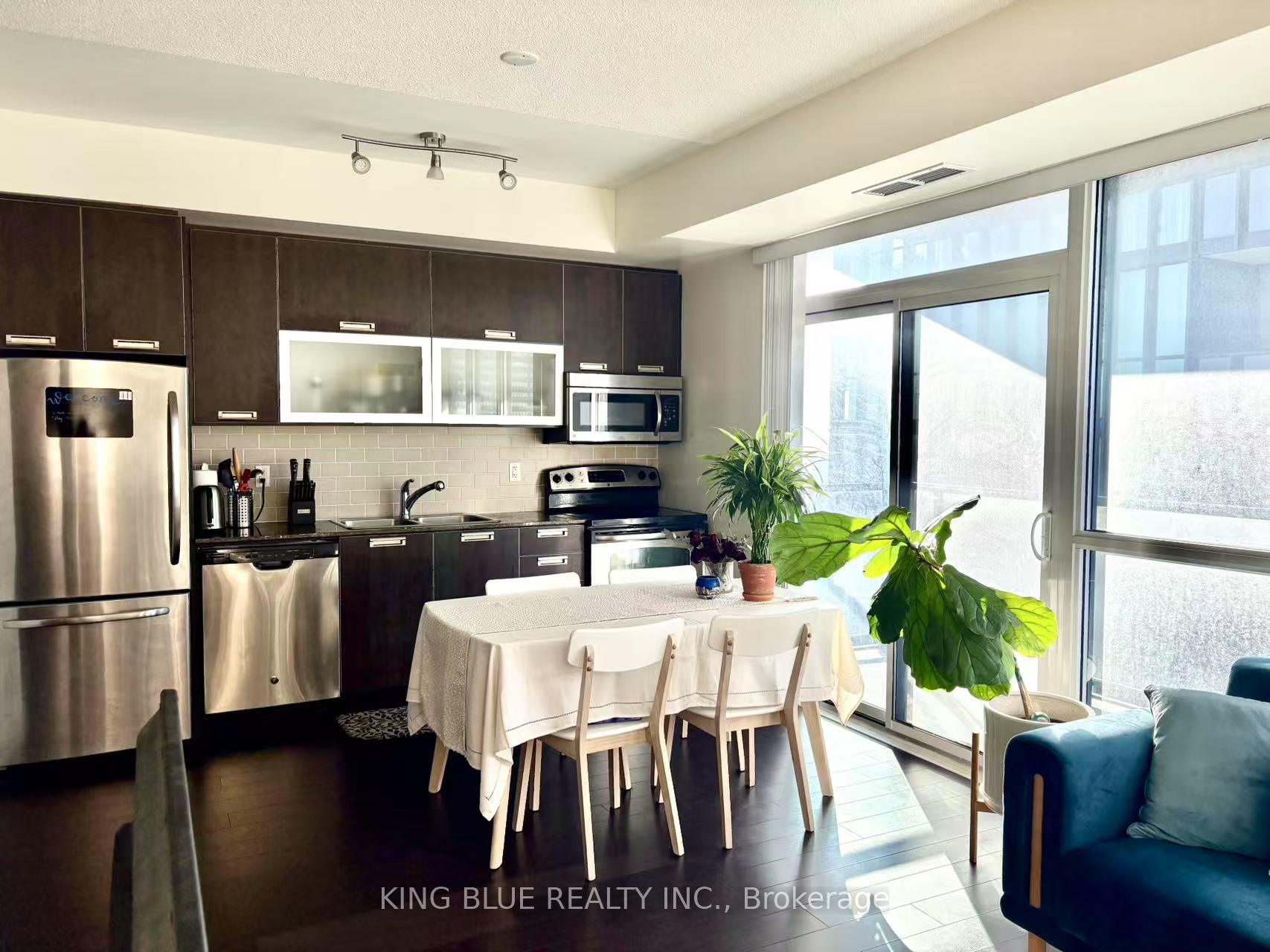Photo 14 of Unit 3303, 28 Ted Rogers Way, Toronto, Church-Yonge Corridor — HOMEH