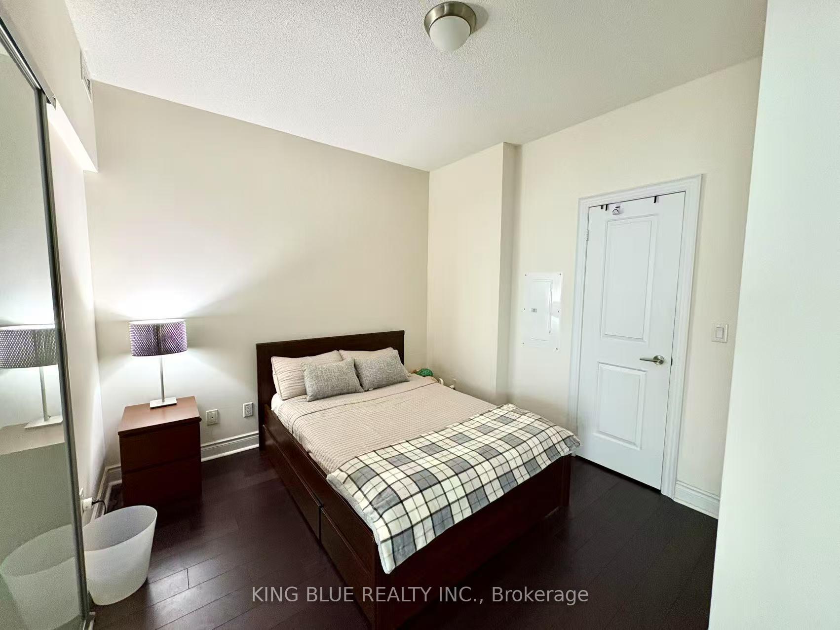 Photo 15 of Unit 3303, 28 Ted Rogers Way, Toronto, Church-Yonge Corridor — HOMEH
